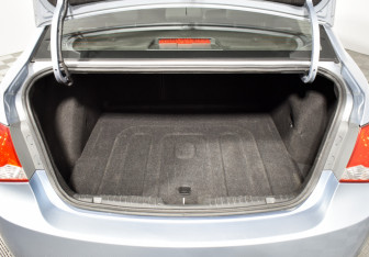 Подержанный автомобиль Chevrolet Cruze Sedan 2012 года (18 фото)