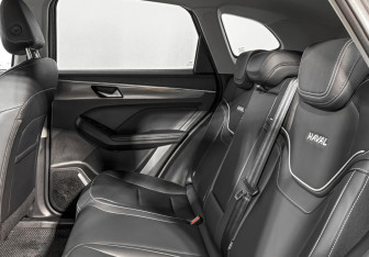 Подержанный автомобиль Haval Jolion 2023 года (13 фото)