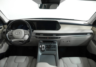 Подержанный автомобиль Hyundai Palisade 2023 года (9 фото)