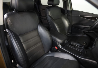 Подержанный автомобиль Kia Sorento 2017 года (23 фото)