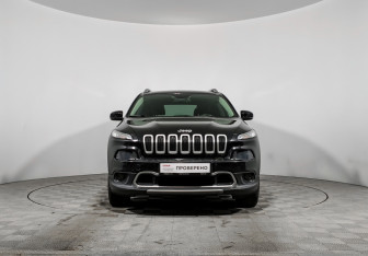 Подержанный автомобиль Jeep Cherokee 2014 года (2 фото)