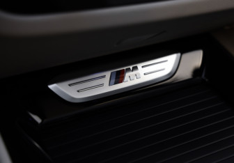 Подержанный автомобиль BMW X4 2019 года (21 фото)