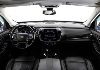 Подержанный автомобиль Chevrolet Traverse 2018 года (10 фото)