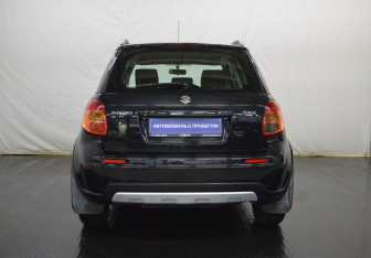 Подержанный автомобиль Suzuki SX4 Hatchback 2012 года (6 фото)