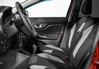 Подержанный автомобиль LADA (ВАЗ) XRAY 2017 года (11 фото)