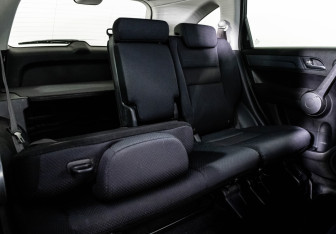 Подержанный автомобиль Honda CR-V 2008 года (18 фото)