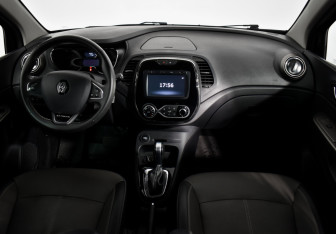 Подержанный автомобиль Renault Kaptur 2018 года (12 фото)