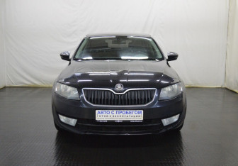 Подержанный автомобиль Skoda Octavia Liftback 2014 года (2 фото)