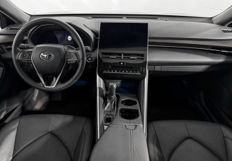 Подержанный автомобиль Toyota Avalon 2023 года (15 фото)