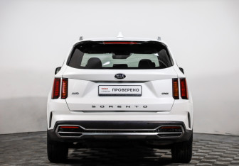 Подержанный автомобиль Kia Sorento 2020 года (6 фото)