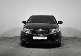 Подержанный автомобиль Kia Rio Sedan 2013 года (2 фото)