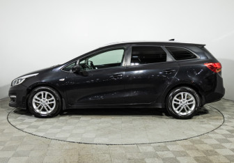 Подержанный автомобиль Kia Ceed Wagon 2018 года (8 фото)
