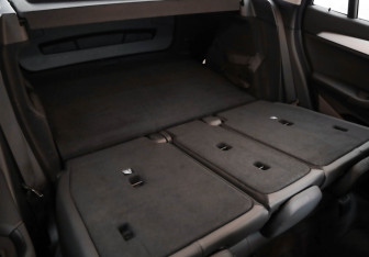 Подержанный автомобиль BMW X1 2019 года (32 фото)