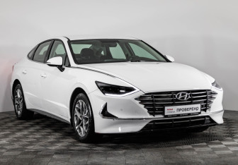 Подержанный автомобиль Hyundai Sonata 2020 года (4 фото)