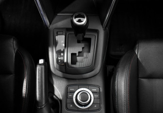 Подержанный автомобиль Mazda CX-5 2013 года (11 фото)