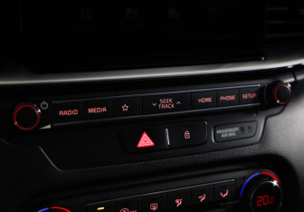 Подержанный автомобиль Kia Ceed Hatchback 2018 года (15 фото)