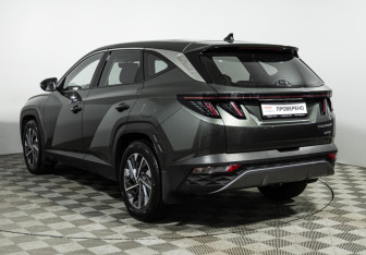 Подержанный автомобиль Hyundai Tucson 2022 года (7 фото)