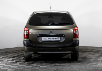 Подержанный автомобиль Citroen Xsara Picasso 2008 года (6 фото)