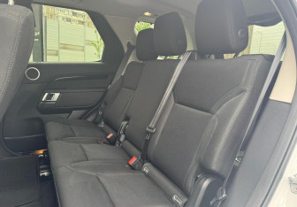 Подержанный автомобиль Land Rover Discovery 2019 года (15 фото)