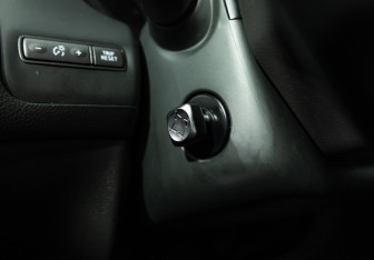 Подержанный автомобиль Infiniti Q50 2017 года (17 фото)