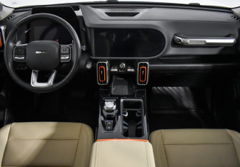 Подержанный автомобиль Haval Dargo 2023 года (15 фото)