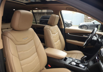 Подержанный автомобиль Cadillac XT6 2021 года (29 фото)
