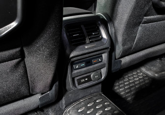 Подержанный автомобиль Volkswagen Tiguan 2020 года (14 фото)