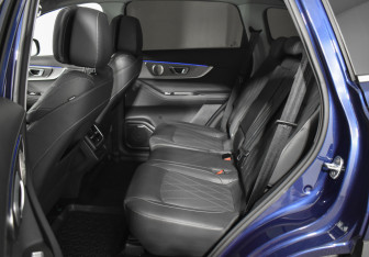 Подержанный автомобиль Chery Tiggo 8 Pro Max 2024 года (11 фото)
