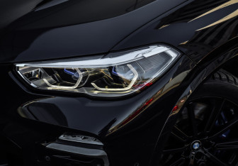 Подержанный автомобиль BMW X5 2020 года (3 фото)