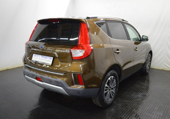 Подержанный автомобиль Geely Emgrand X7 2019 года (5 фото)