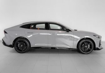 Новый Changan UNI-V 2024 (4 фото)