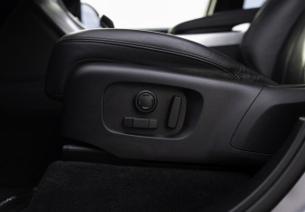 Подержанный автомобиль Land Rover Range Rover Sport 2022 года (16 фото)
