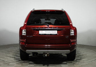 Подержанный автомобиль Volvo XC90 2012 года (6 фото)