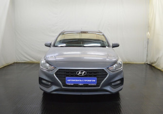 Подержанный автомобиль Hyundai Solaris Sedan 2018 года (2 фото)