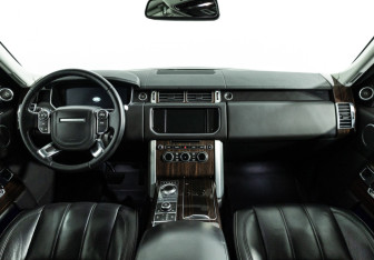 Подержанный автомобиль Land Rover Range Rover 2015 года (13 фото)