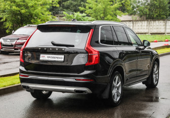 Подержанный автомобиль Volvo XC90 2020 года (6 фото)