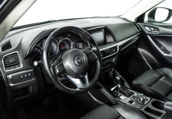 Подержанный автомобиль Mazda CX-5 2016 года (11 фото)