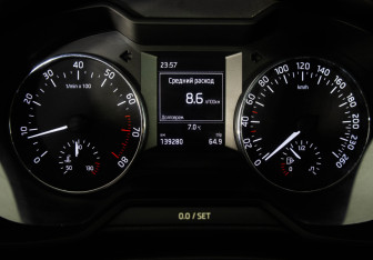 Подержанный автомобиль Skoda Octavia Liftback 2014 года (20 фото)