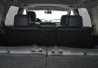 Подержанный автомобиль Lexus GX 2011 года (15 фото)