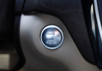 Подержанный автомобиль Mercedes-Benz GLE 2017 года (19 фото)