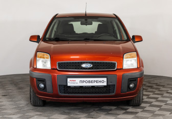 Подержанный автомобиль Ford Fusion 2007 года (2 фото)