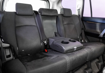 Подержанный автомобиль Toyota Land Cruiser Prado 2013 года (24 фото)