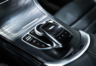 Подержанный автомобиль Mercedes-Benz GLC AMG 2016 года (28 фото)