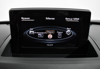 Подержанный автомобиль Audi Q3 2013 года (15 фото)