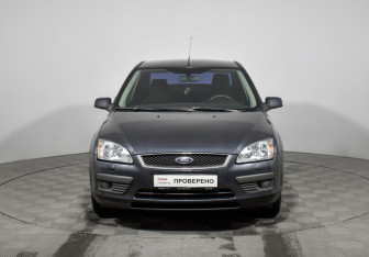 Подержанный автомобиль Ford Focus Sedan 2007 года (2 фото)