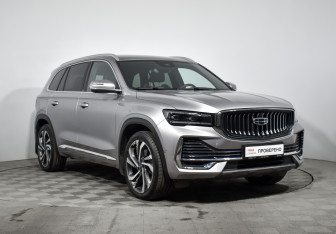 Подержанный автомобиль Geely Monjaro 2024 года (3 фото)