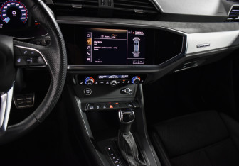 Подержанный автомобиль Audi Q3 Sportback 2021 года (15 фото)
