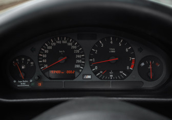 Подержанный автомобиль BMW M3 Coupe 1994 года (16 фото)