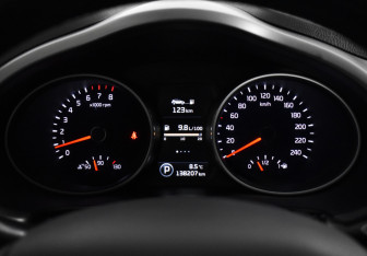 Подержанный автомобиль Kia Sportage 2014 года (18 фото)