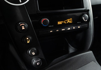 Подержанный автомобиль SsangYong Kyron 2008 года (15 фото)